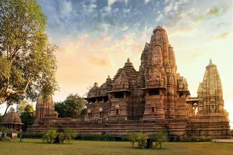 Top-rated Movers and Packers in Indore Near Me